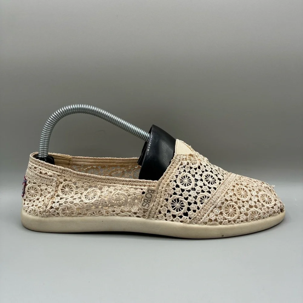 Bobs By Skechers Crochet Flats Women’s 8.5 Natural White Slip On Shoes